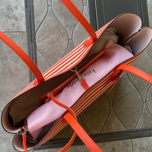 Kate Spade All Day Sailing Stripe Large Tote - Picture 6 of 16